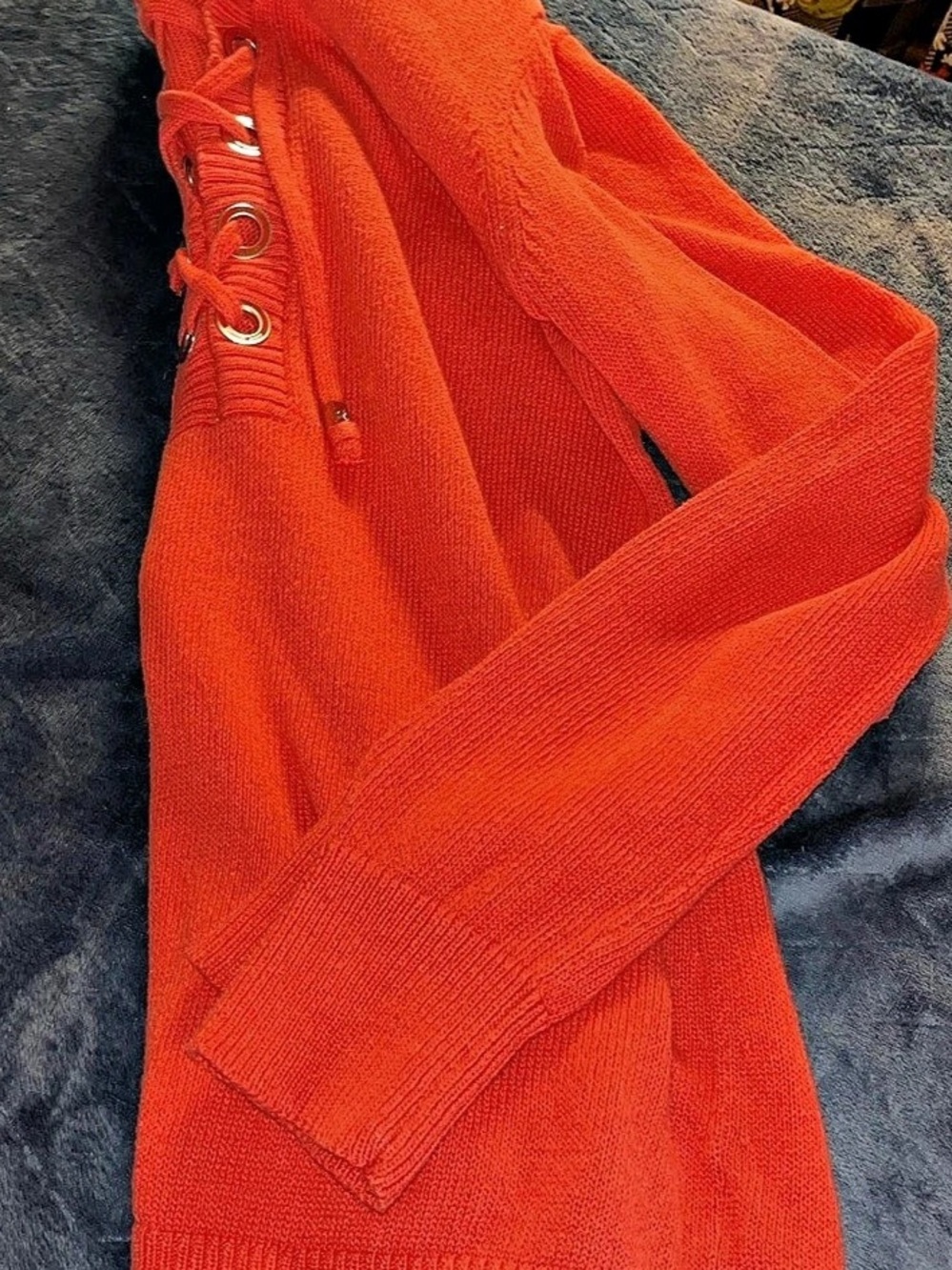 Michael Kors Red Lace-Up V-Neck Sweater - Picture 4 of 5